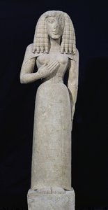 Kvinnestatue, kjent som Auxerre-gudinnen, ca. 640-630 f.Kr. (kalkstein) (se 164695 for detaljer)